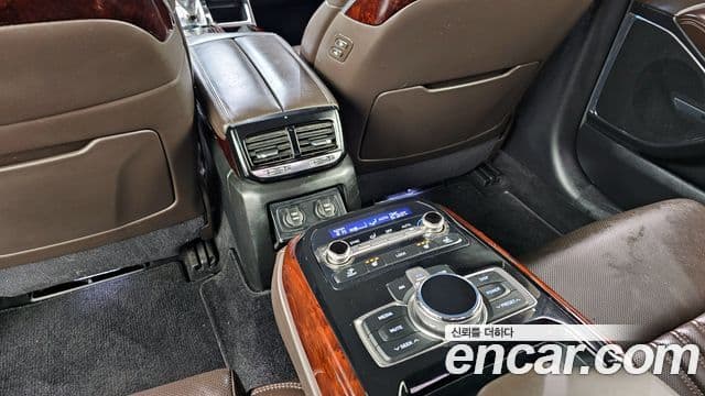 Genesis EQ900 Premium Luxury, 2016 18