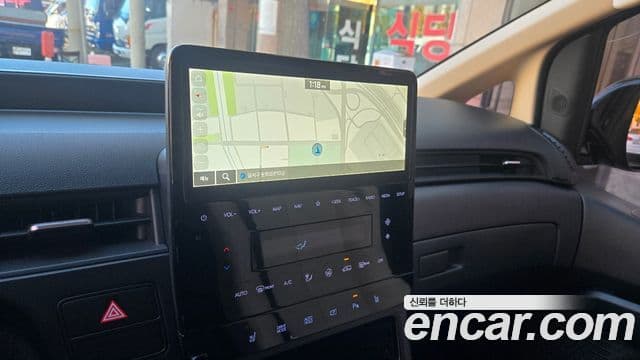 Hyundai Staria Modern, 2025 19