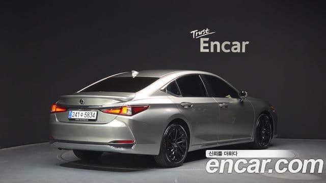 Lexus ES300h 7세대 Executive, 2026 2