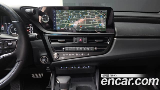 Lexus ES300h 7세대 Executive, 2026 16