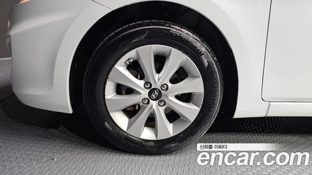 Hyundai Accent(новый кузов / новое поколение) Modern, 2016 все фото