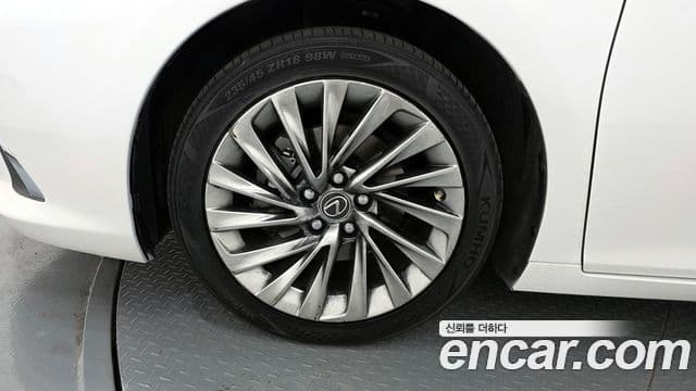 Lexus ES300h 7세대 Luxury Plus, 2020 все фото