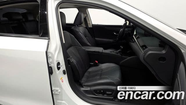 Lexus ES300h 7세대 Luxury Plus, 2020 11