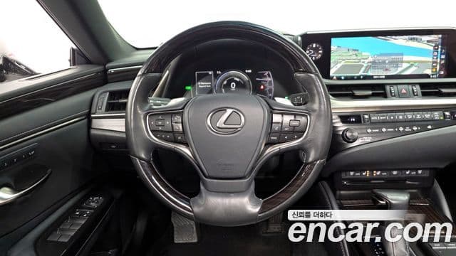 Lexus ES300h 7세대 Luxury Plus, 2020 13