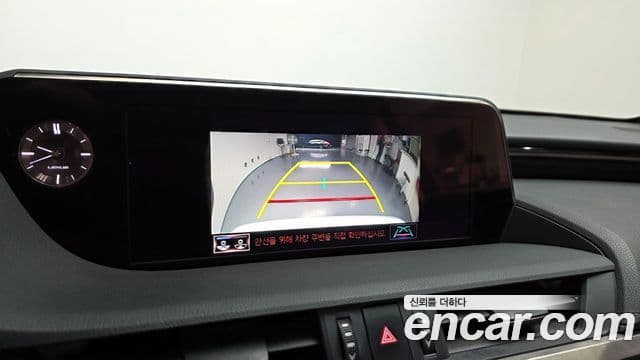 Lexus ES300h 7세대 Luxury Plus, 2020 15