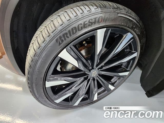 Toyota 크라운 кроссовер 2.4 4WD Dual Boost гибрид, 2023 все фото