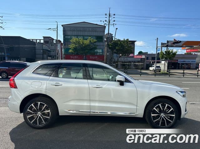 Volvo XC60 2세대 B6 Ultra Bright, 2025 2