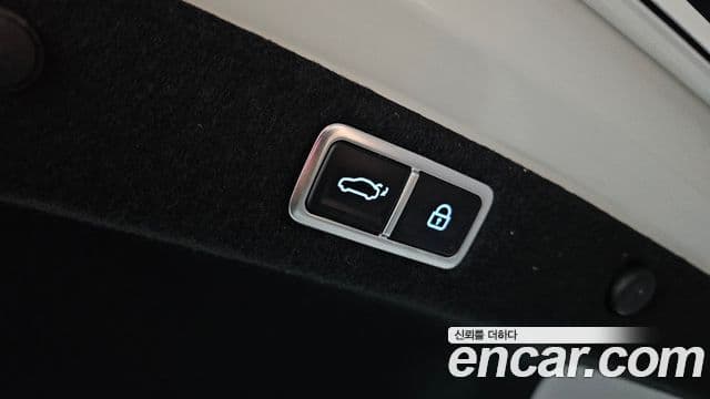 Hyundai Grandeur (GN7) Premium, 2025 18