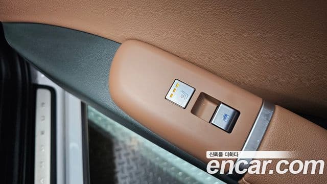 Hyundai Grandeur (GN7) Premium, 2025 19