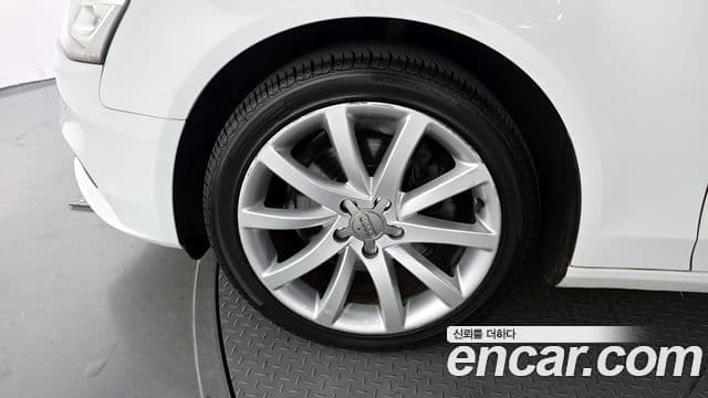 Audi New A4 B8, 2015 все фото