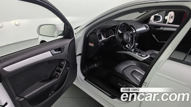 Audi New A4 B8, 2015 11