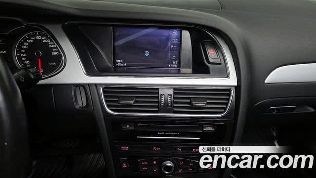 Audi New A4 B8, 2015 14