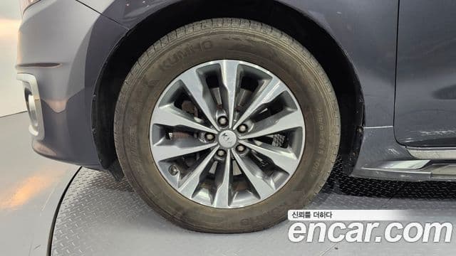 Kia All New Carnival Luxury, 2017 все фото