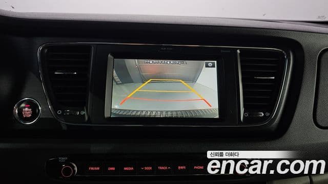 Kia All New Carnival Luxury, 2017 16