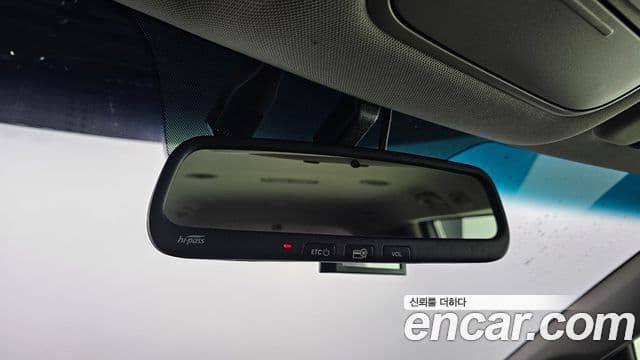 Kia All New Carnival Luxury, 2017 17