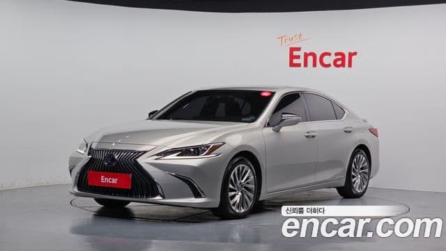 Lexus ES300h 7세대 Luxury Plus, 2019 1