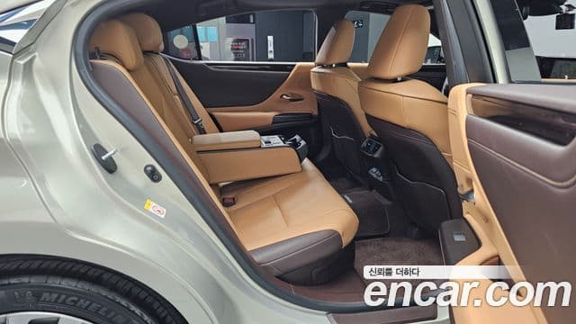 Lexus ES300h 7세대 Luxury Plus, 2019 12