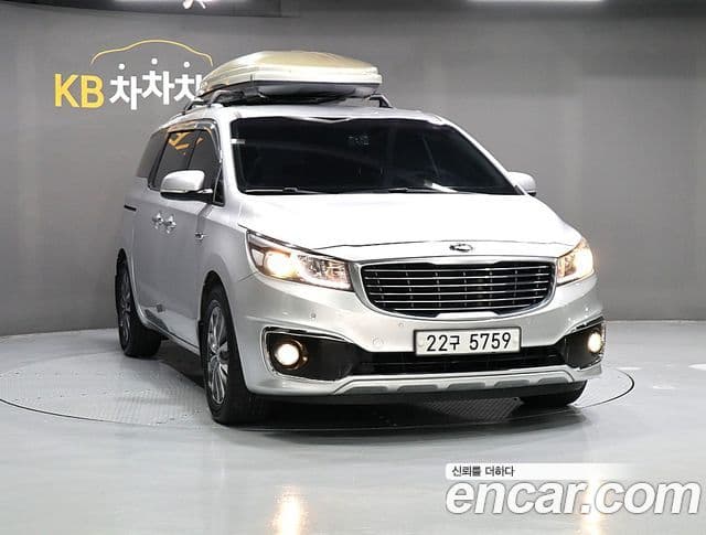 Kia All New Carnival Luxury, 2016 3