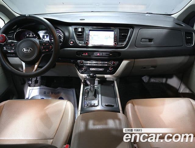 Kia All New Carnival Luxury, 2016 6