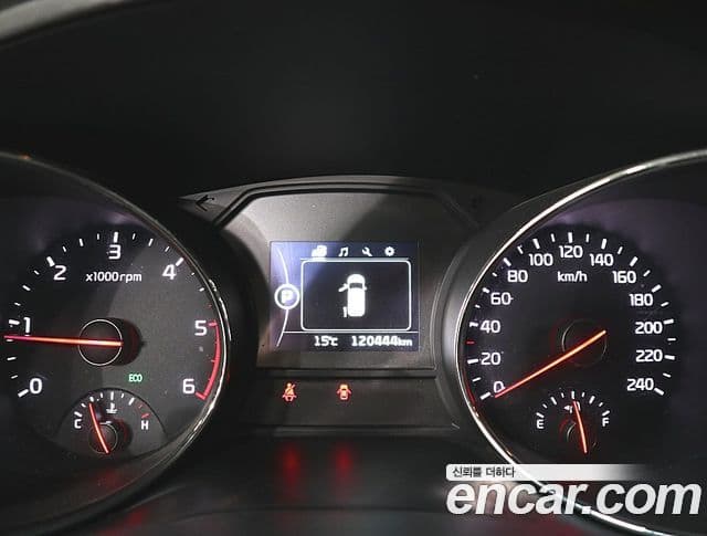 Kia All New Carnival Luxury, 2016 7