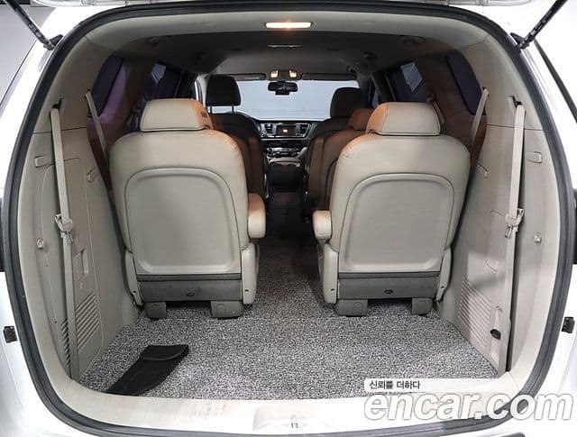 Kia All New Carnival Luxury, 2016 18