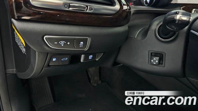 Genesis EQ900 Luxury, 2017 16