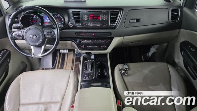 Kia All New Carnival Luxury, 2016 7