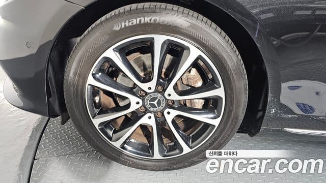 Mercedes-Benz E-класс W213 Avantgarde, 2020 все фото