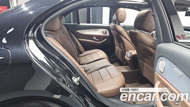 Mercedes-Benz E-класс W213 Avantgarde, 2020 12