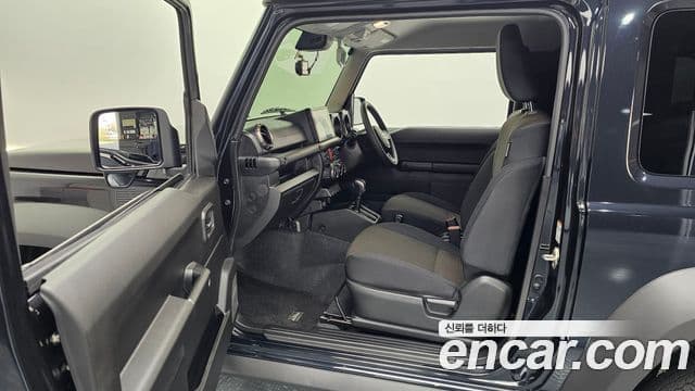 스즈키 짐니, 2023 11