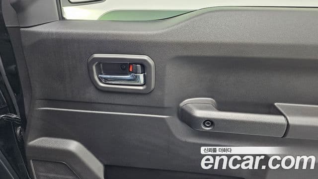 스즈키 짐니, 2023 16