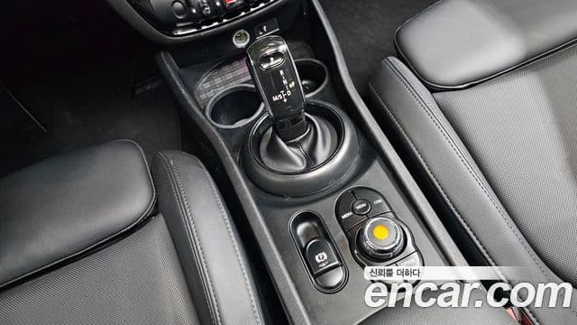 Mini Cooper D 클럽맨 2세대, 2019 9