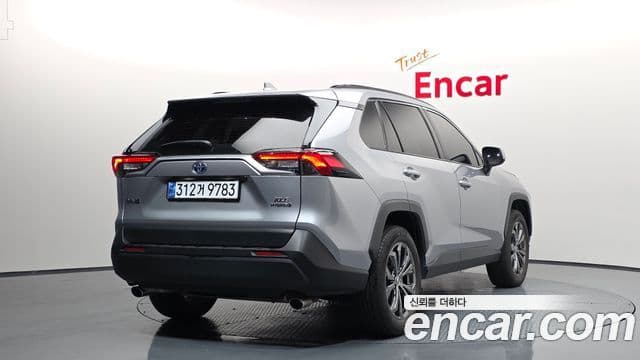 Toyota RAV4 5세대, 2022 2