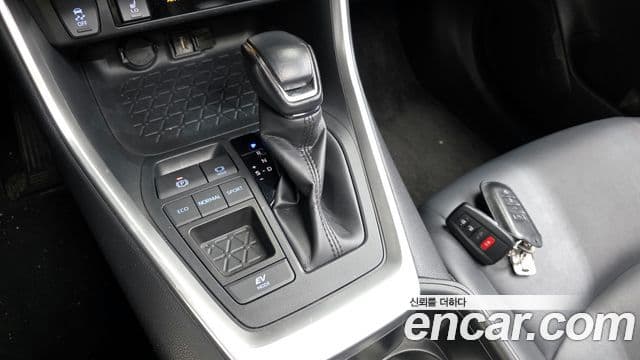 Toyota RAV4 5세대, 2022 9