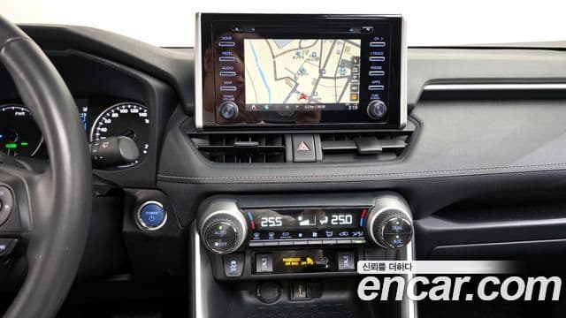 Toyota RAV4 5세대, 2022 14