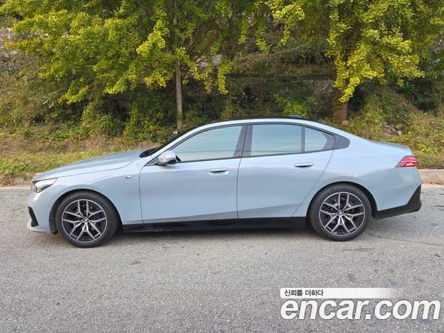 BMW 5시리즈 (G60) 520i M Sport, 2024 4