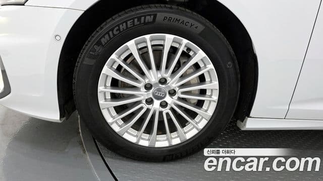 Audi A6 (C8) Premium, 2020 все фото