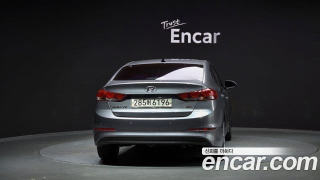 Hyundai Avante AD 1.6 GDI Value Plus, 2017 4