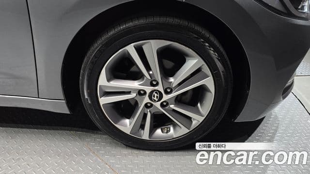 Hyundai Avante AD 1.6 GDI Value Plus, 2017 все фото