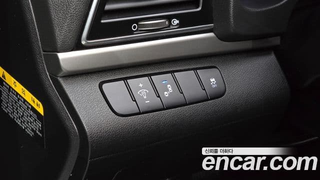 Hyundai Avante AD 1.6 GDI Value Plus, 2017 14