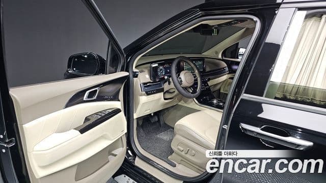Kia Carnival 4세대 Signature, 2023 10