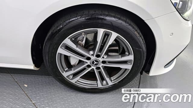 Mercedes-Benz E-класс W213 Avantgarde, 2022 все фото