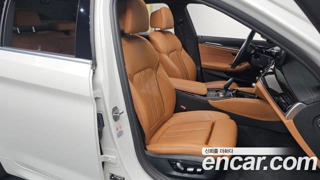 BMW 5시리즈 (G30) 520i M Sport, 2022 10