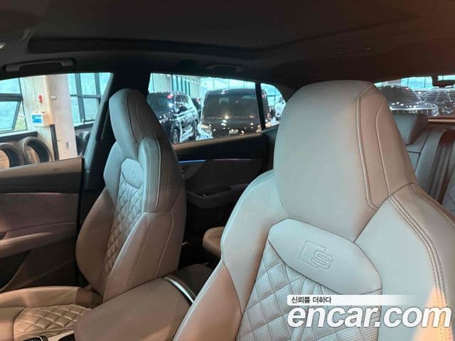 Audi Q8 (4M) Premium, 2022 6