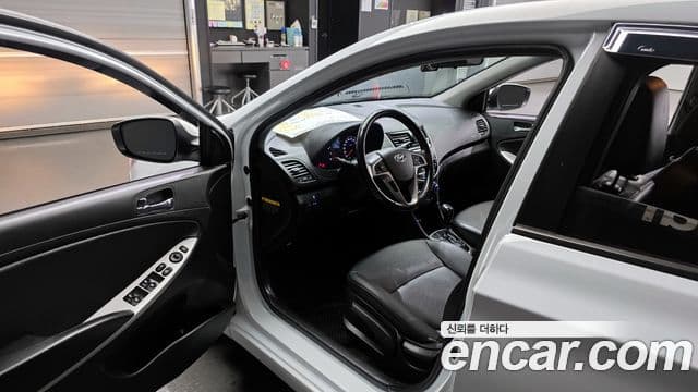 Hyundai Accent(новый кузов / новое поколение) Modern, 2014 10