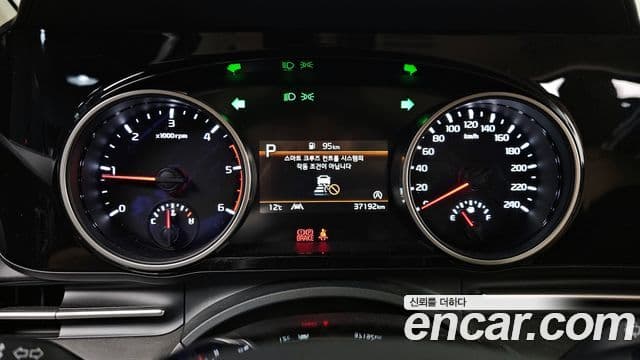 Kia Carnival 4세대 Prestige, 2022 8