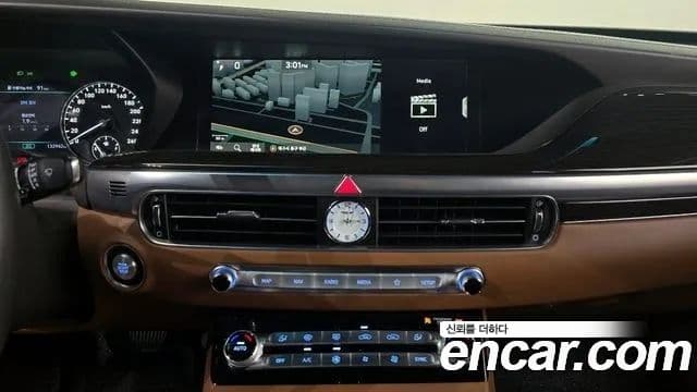 Genesis G90 Luxury, 2019 15