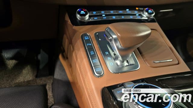 Genesis G90 Luxury, 2019 9