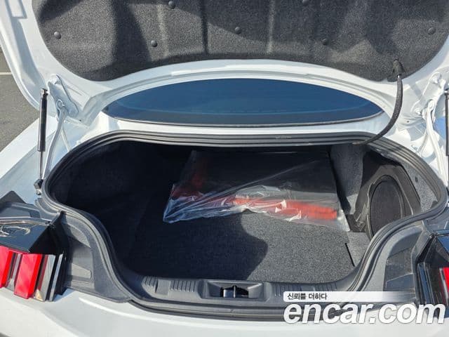 Ford Mustang 7세대 2.3 EcoBoost Premium купе, 2024 17