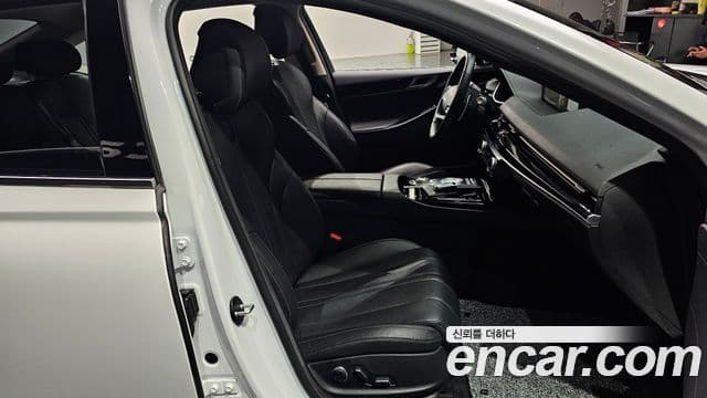 Genesis G80 (RG3) бензин 2.5 турбо 2WD, 2021 10